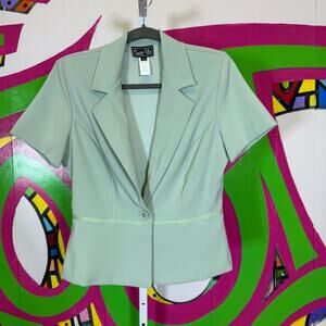 Suits Us, Vintage Blazer. Size 11/12. In excellent condition! Mint Green